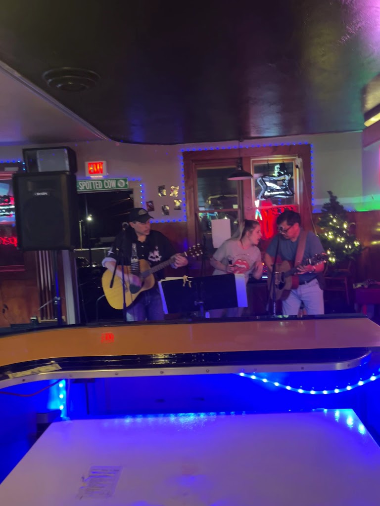  Bettys Bar and grill