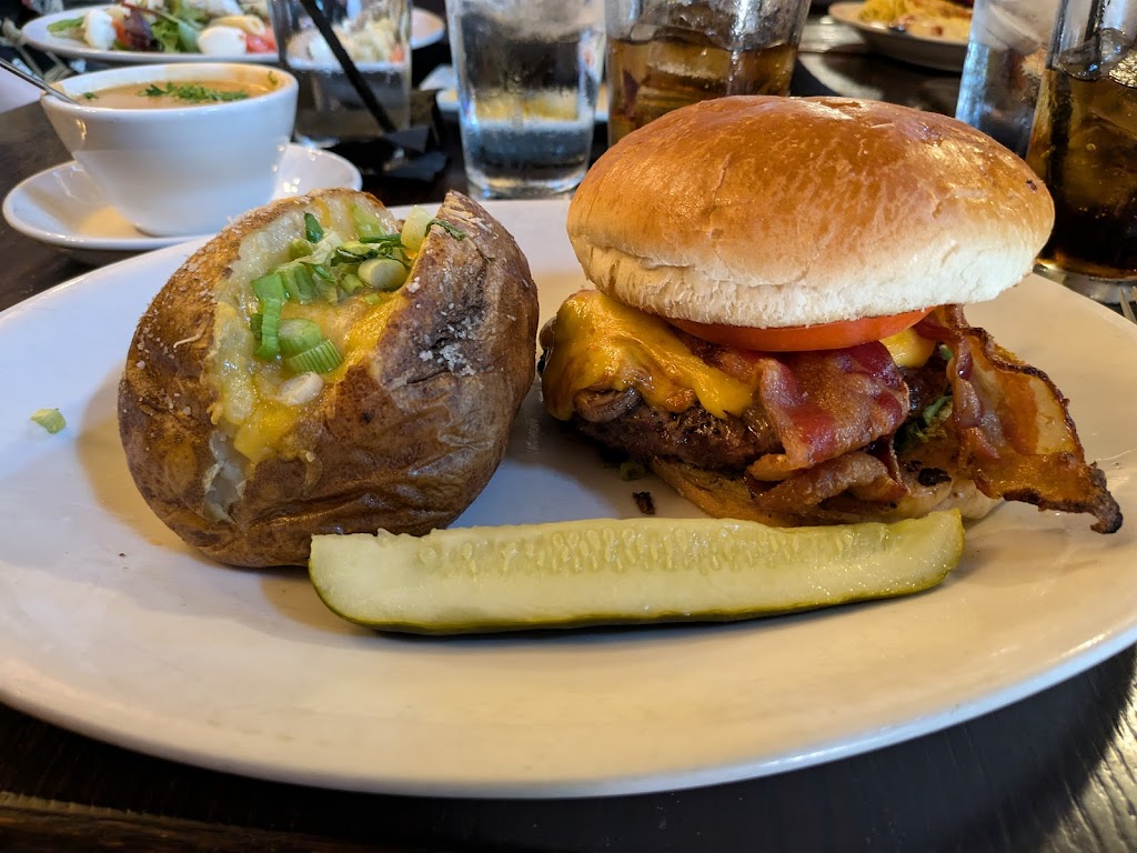  Tuscan Tavern & Grill