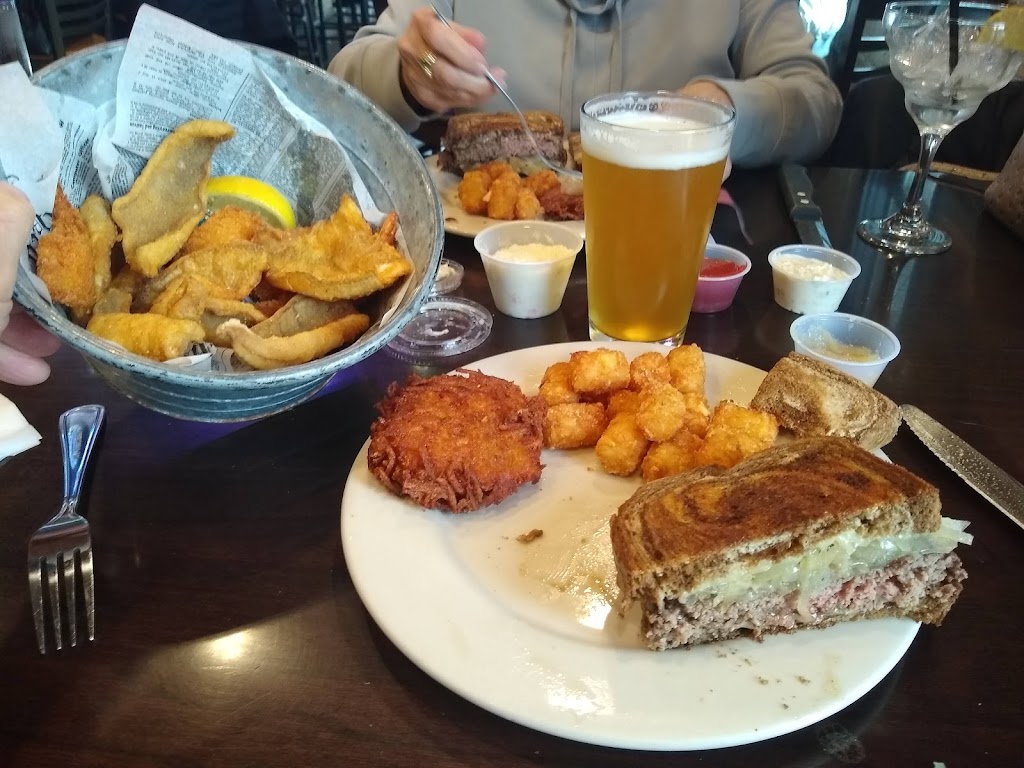  The Slinger House Pub & Grille