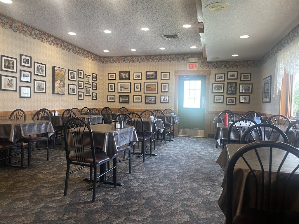  Beth's Twin Bluffs Cafe