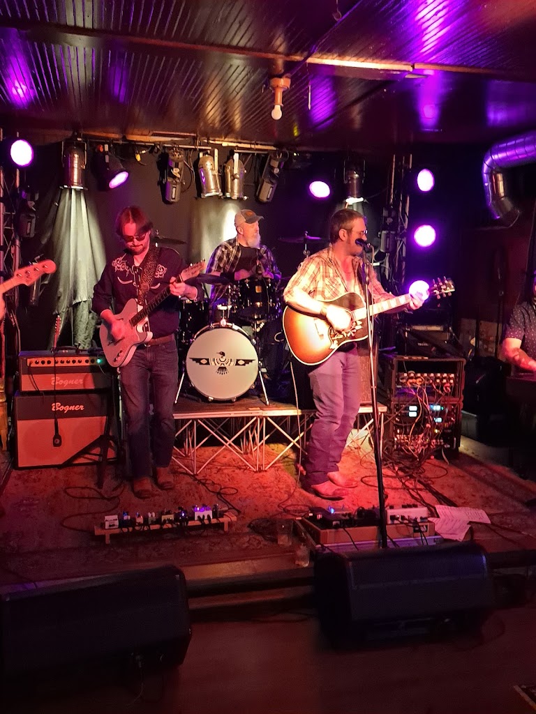  Willow River Saloon/Carbone's Pizzeria