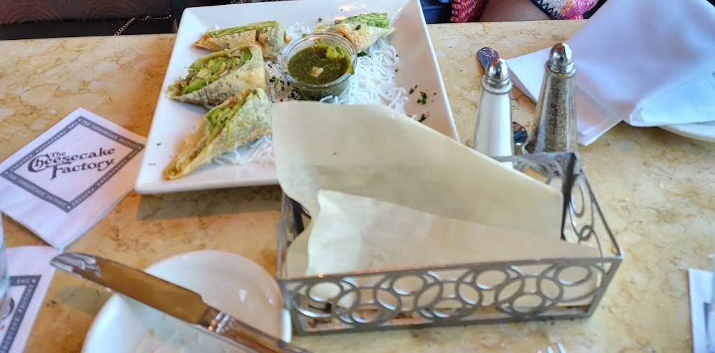  The Cheesecake Factory
