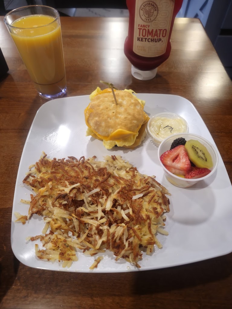  Mrs. Rivers Bakery & Smokehouse (Mrs. Rivers Pies & Catering)