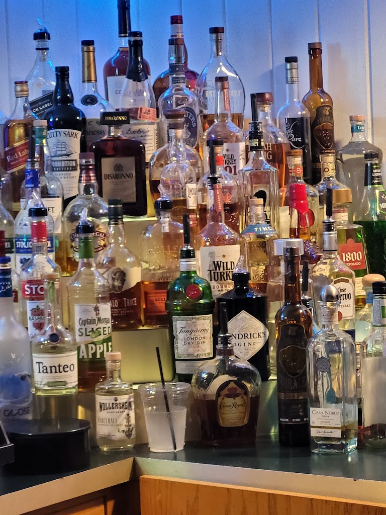  Boundary Waters Sports Bar & Grill