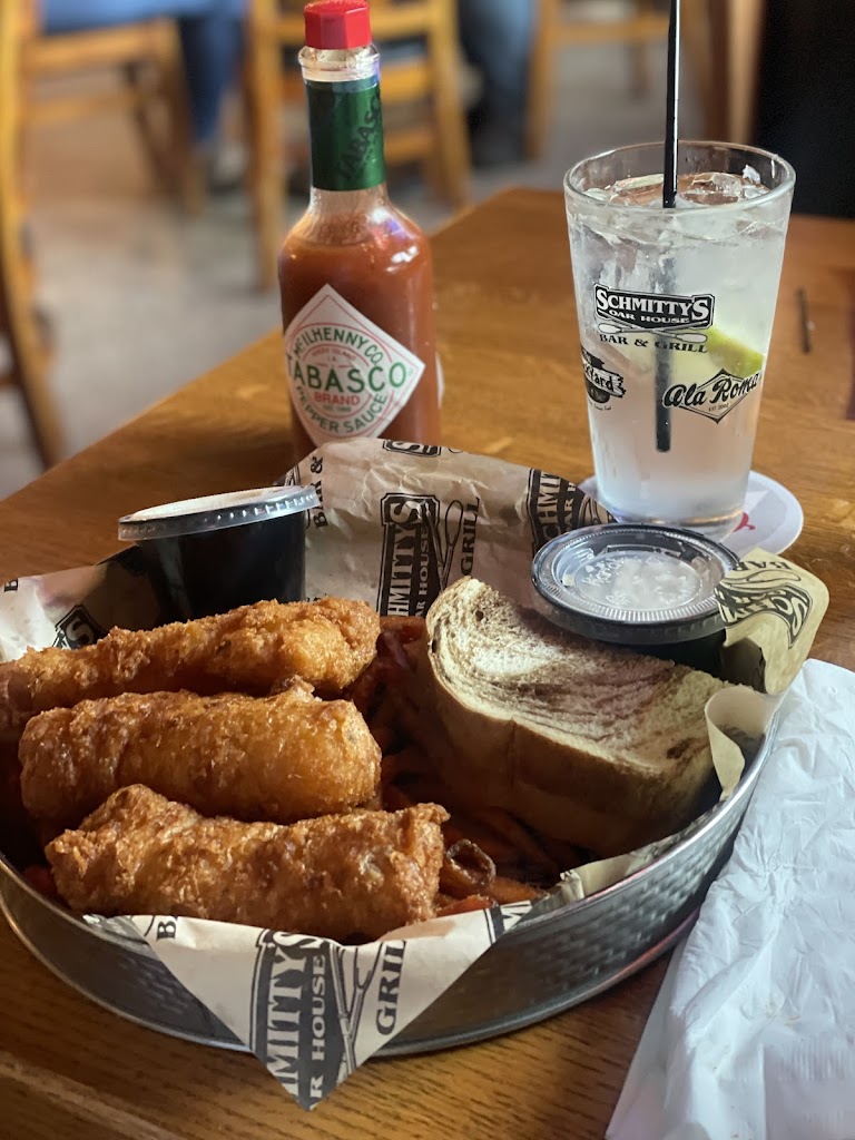  Schmitty's Bar & Grill