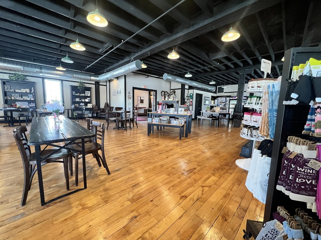  Stable Rock Winery, Distillery & Kitchen