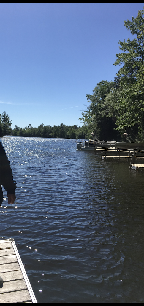  R & R Bayview Resort & Restaurant