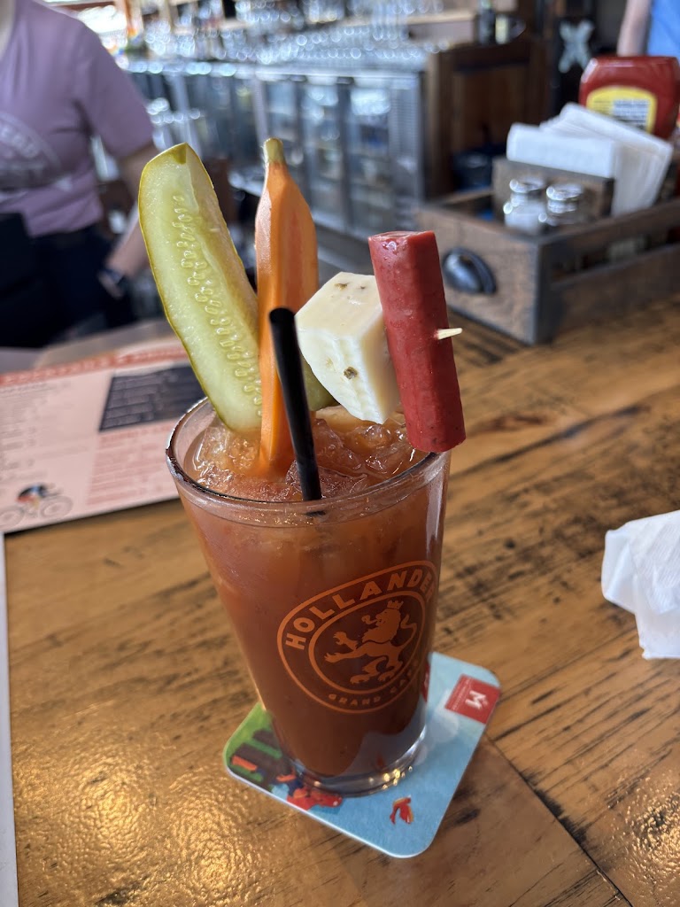  Café Hollander Hilldale