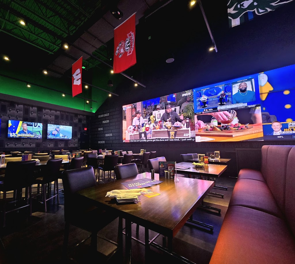  Dave & Buster's Green Bay