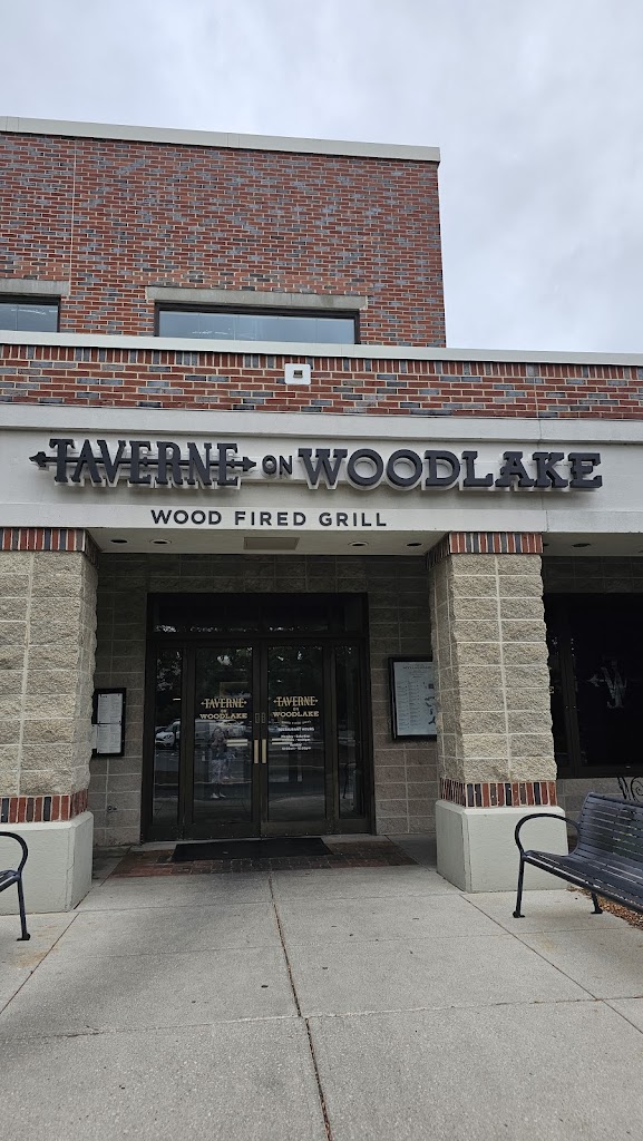  Taverne on Woodlake