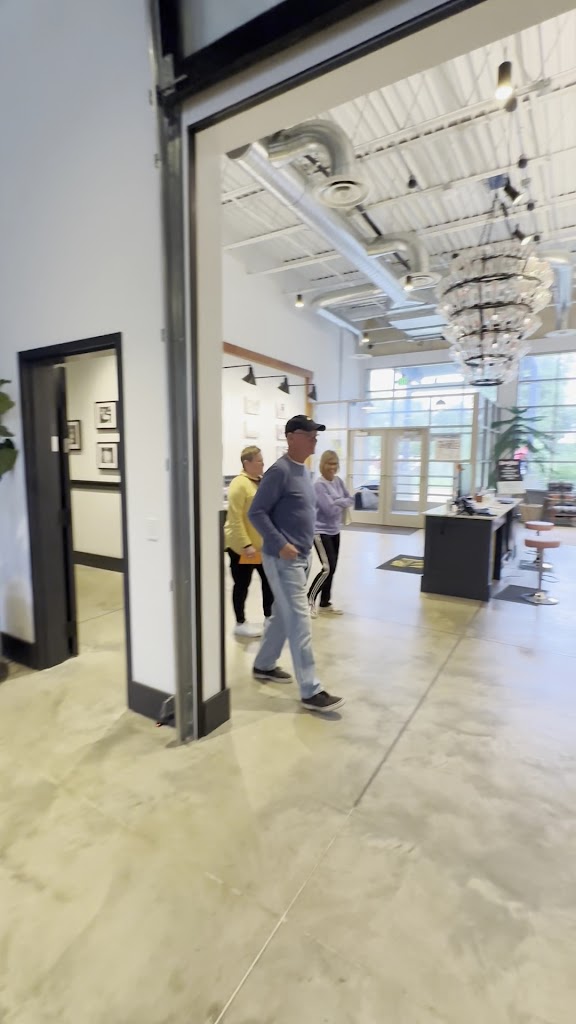  Little Cloud Restaurant