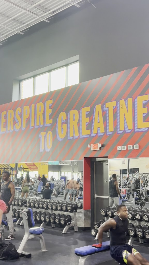  Crunch Fitness - Snellville