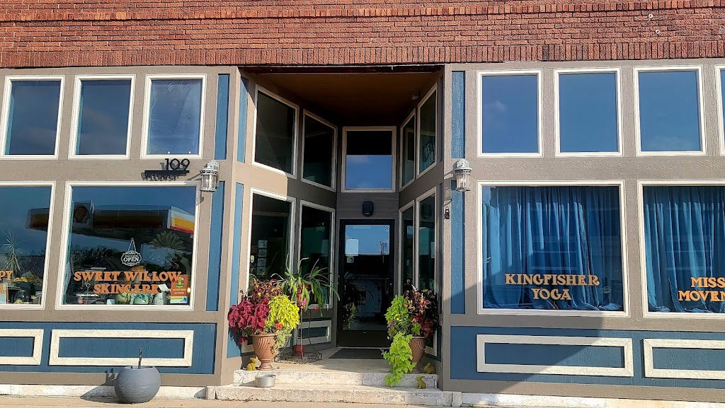 Kingfisher Yoga Studio