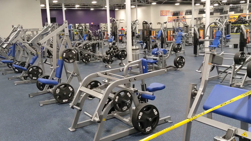  Crunch Fitness - Shawnee