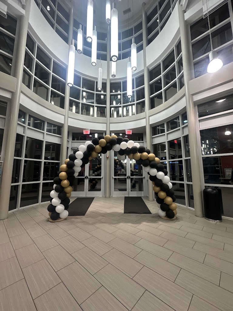  Onelife Fitness - Woodbridge