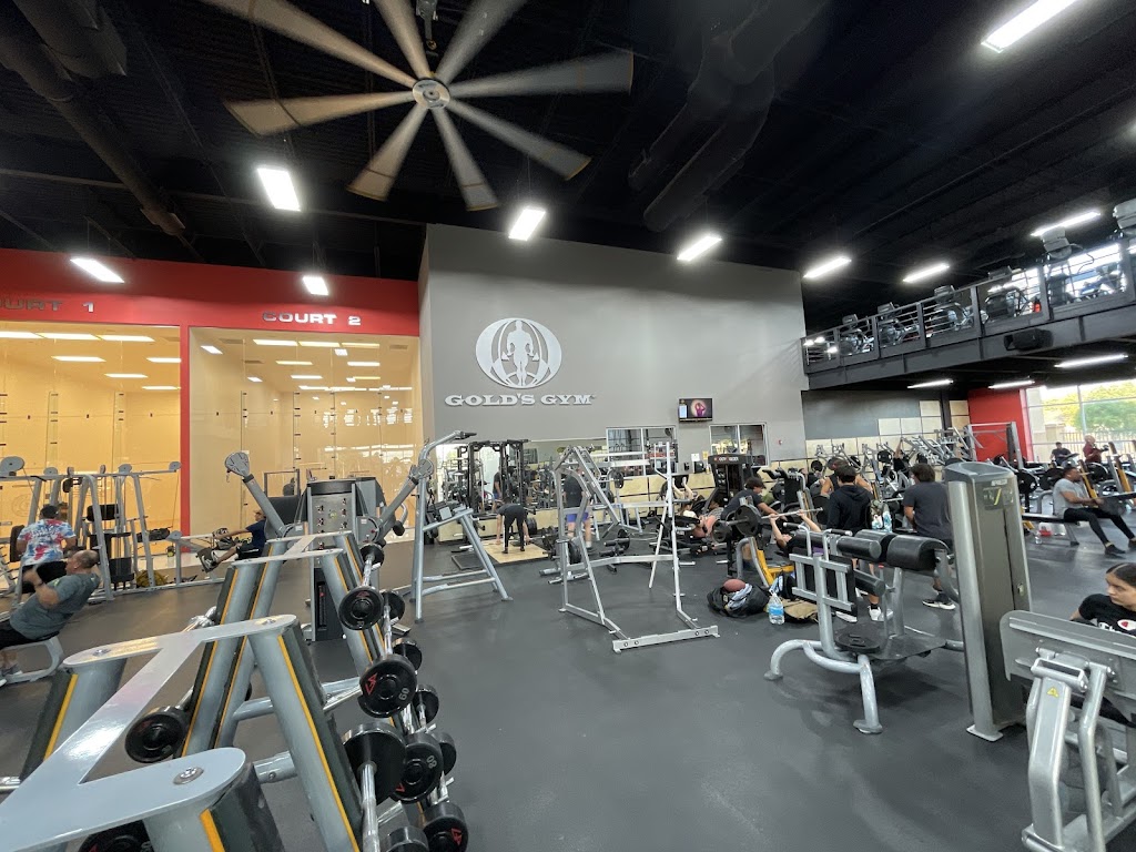 Gold's Gym