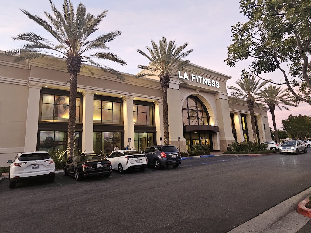  LA Fitness
