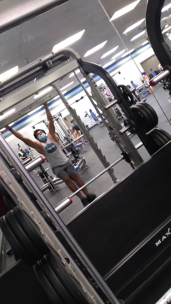  Crunch Fitness - Hemet