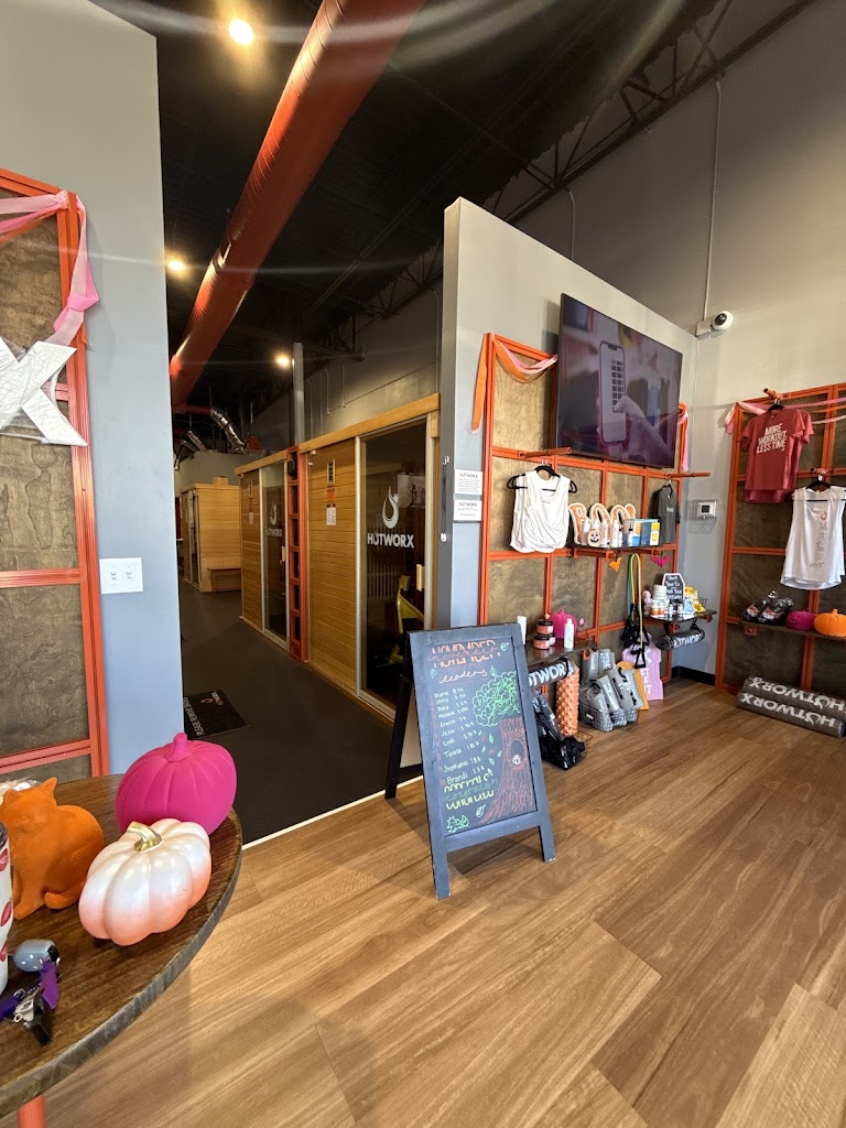  HOTWORX - Houston, TX - Energy Corridor