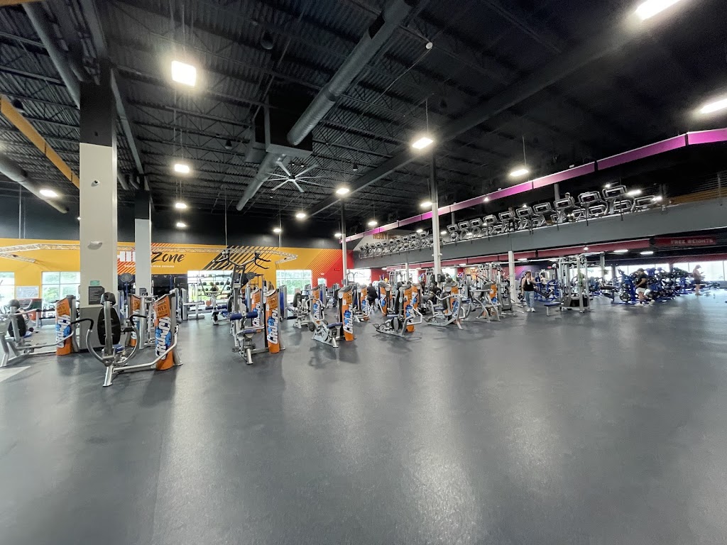  Crunch Fitness - Oakley