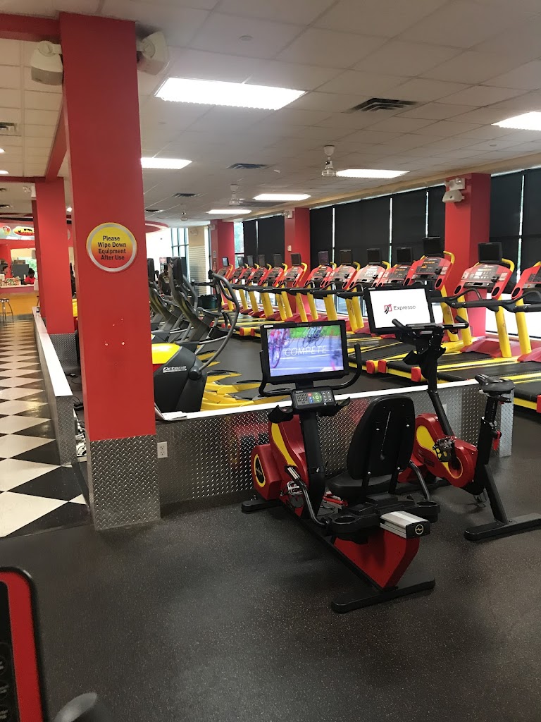  Retro Fitness