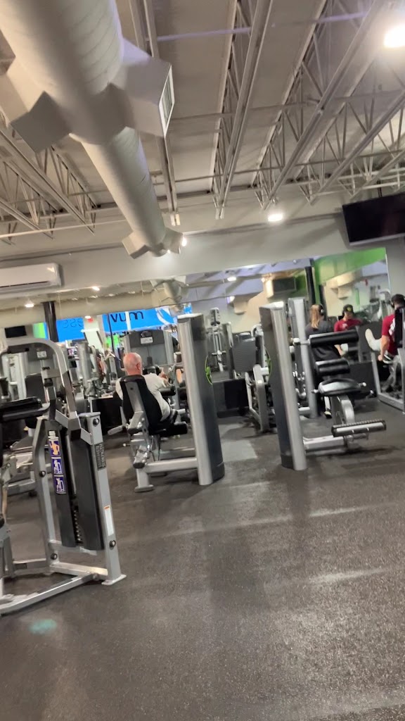  Onelife Fitness - North Lake