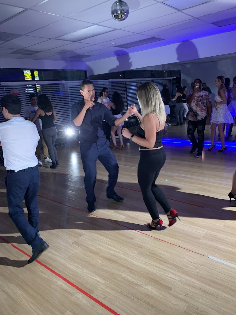  Dance With Ani Studio