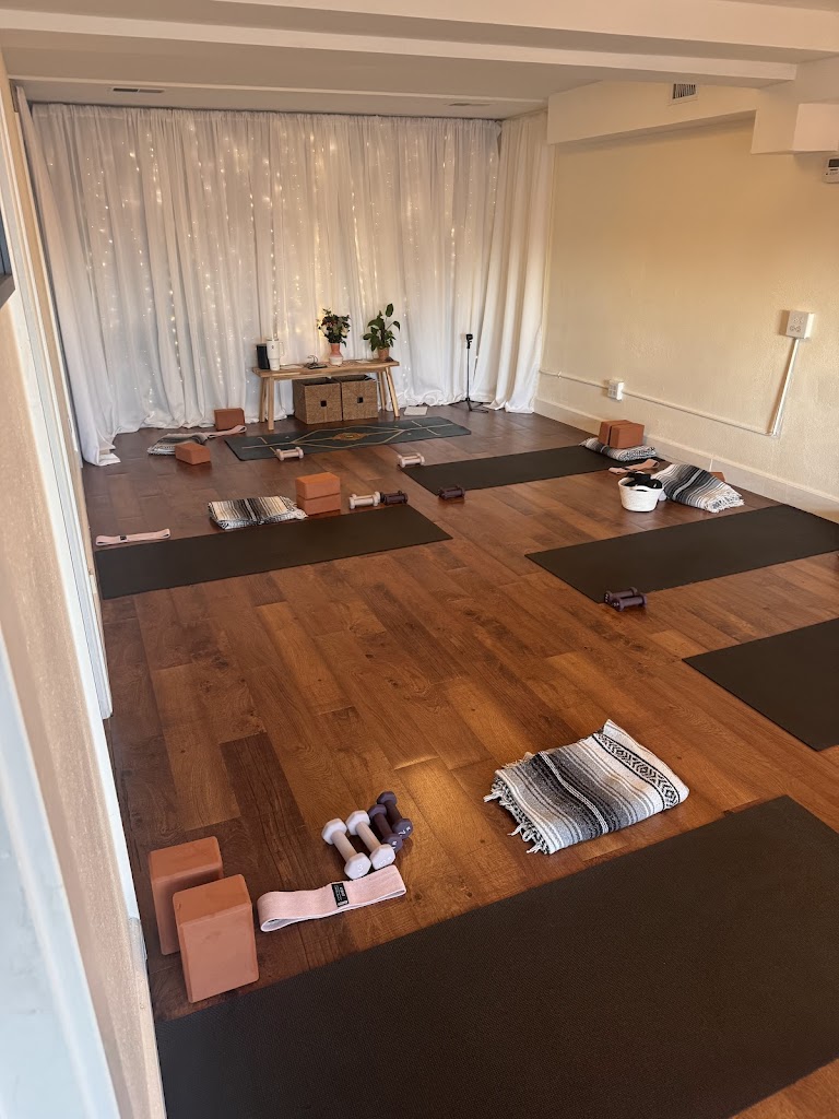 Austin Yoga Lounge
