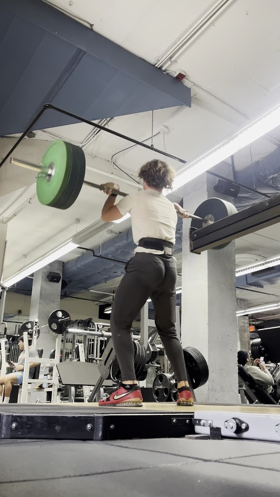  Gold's Gym - Cap Hill