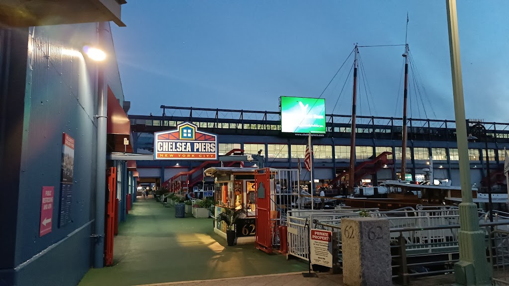  Chelsea Piers Field House