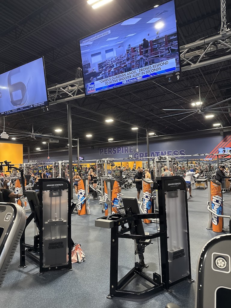  Crunch Fitness - Lake Nona