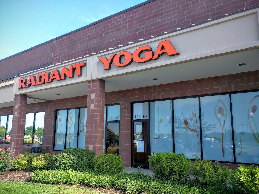  Radiant Yoga