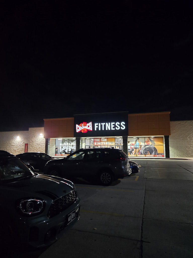  Crunch Fitness - Urbandale