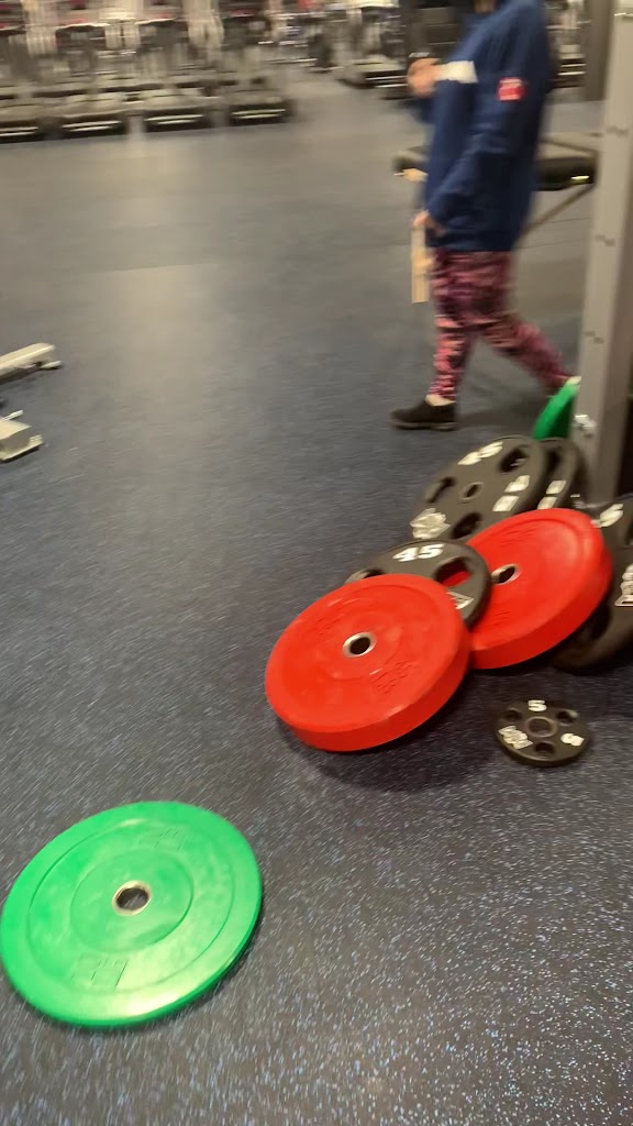  Crunch Fitness - McKnight