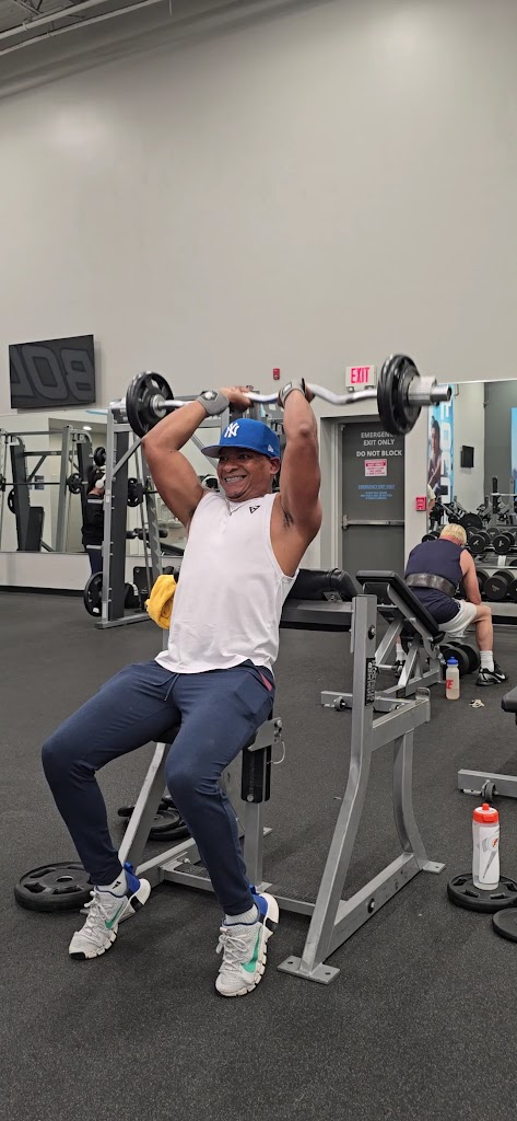  CLUB4 Fitness Kenner