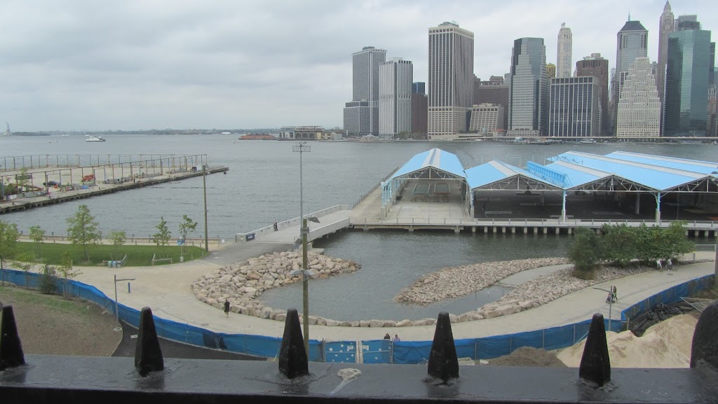  Brooklyn Bridge Park Fitness Equipment