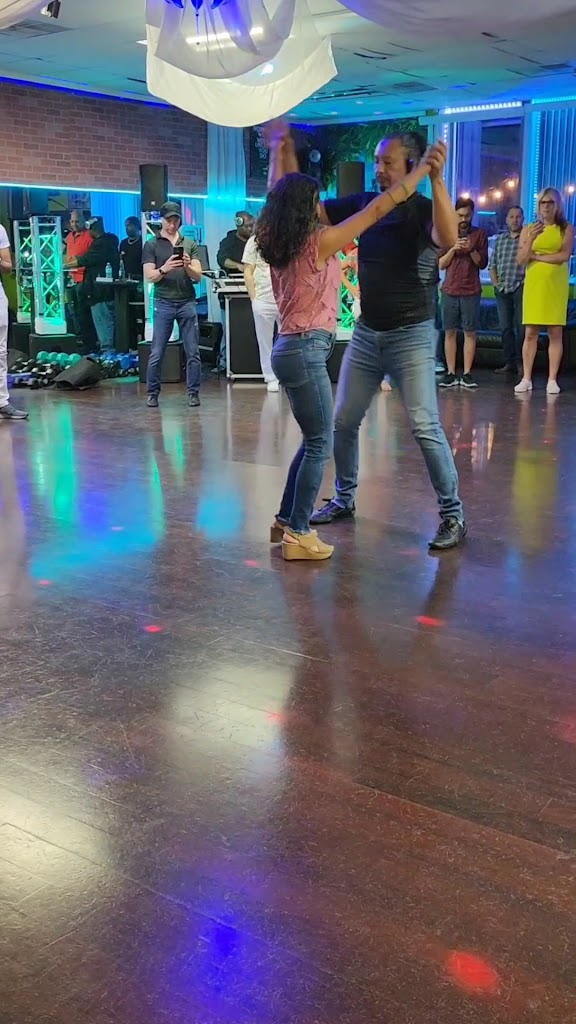  Move Fitness by Lenny