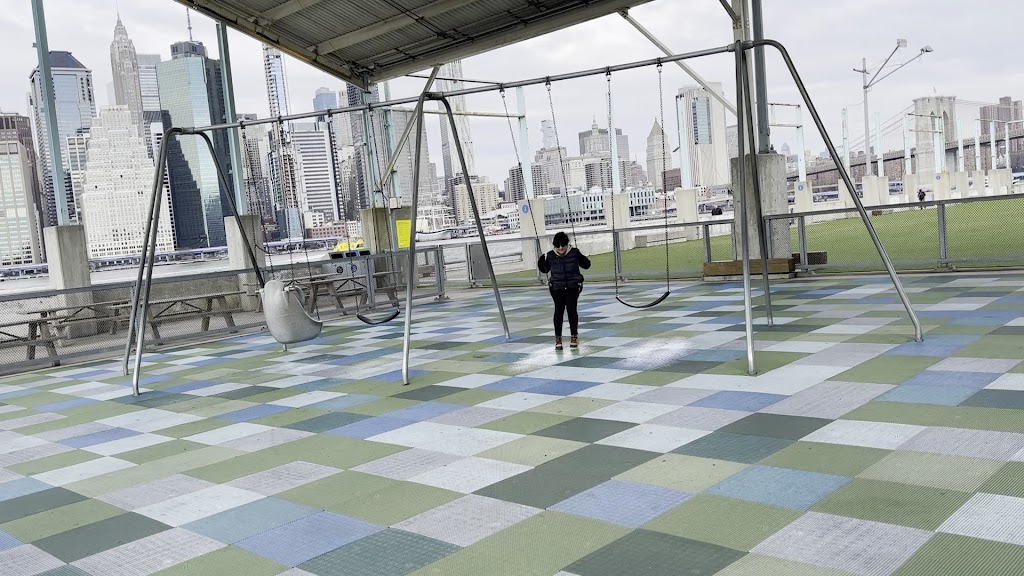  Brooklyn Bridge Park Fitness Equipment