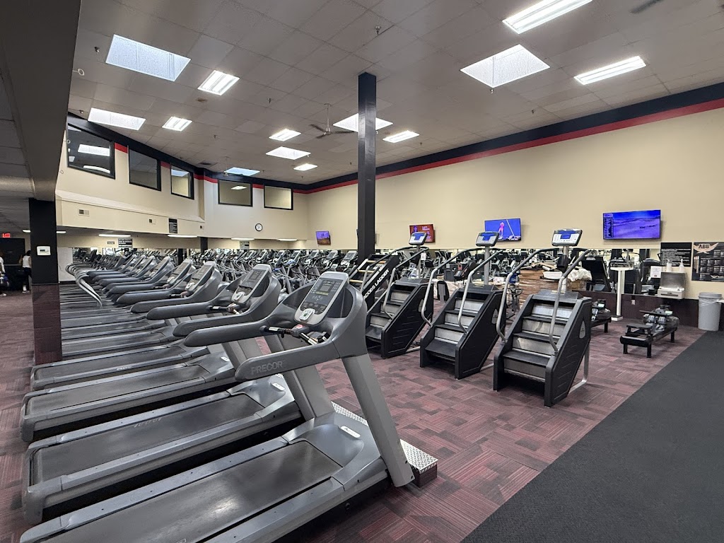  Everybody Fitness - Englewood