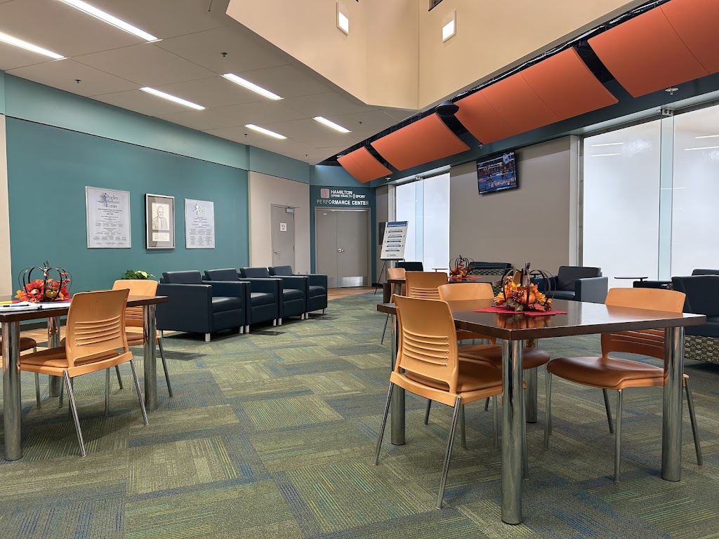  Personal Trainer - Emily Hardy-Croskey