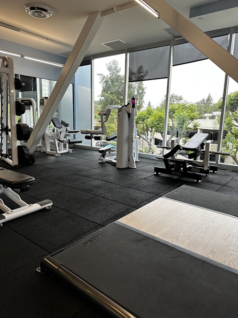  Equinox Woodland Hills