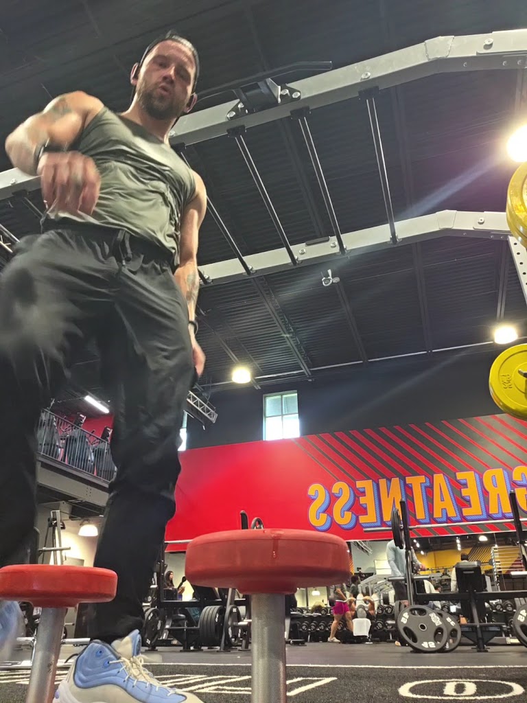  Crunch Fitness - Lake Worth