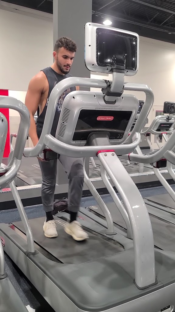  Crunch Fitness - Mechanicsburg