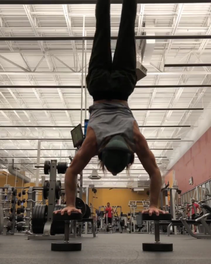  Gold's Gym Cedar Park