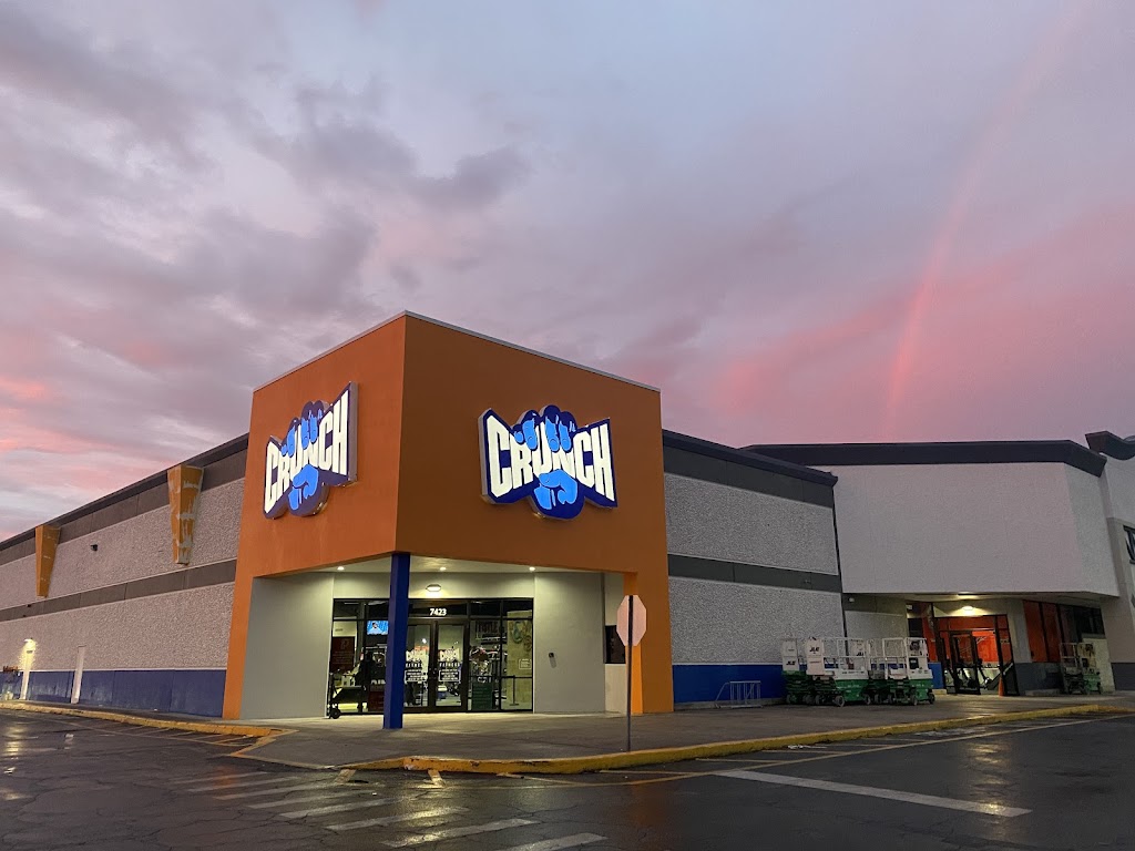  Crunch Fitness - Trinity