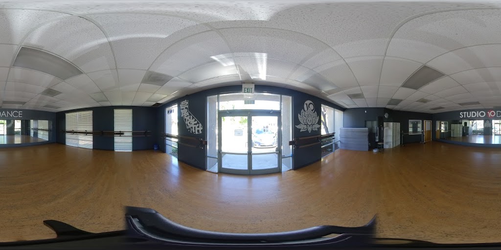  Studio 10 Dance
