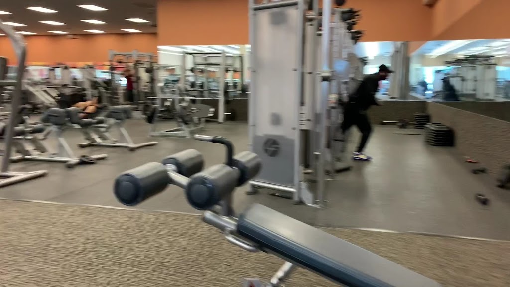 LA Fitness