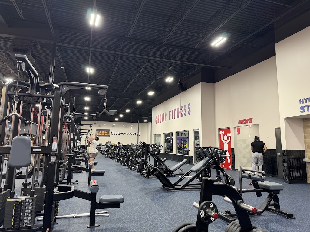  Crunch Fitness - Kennesaw