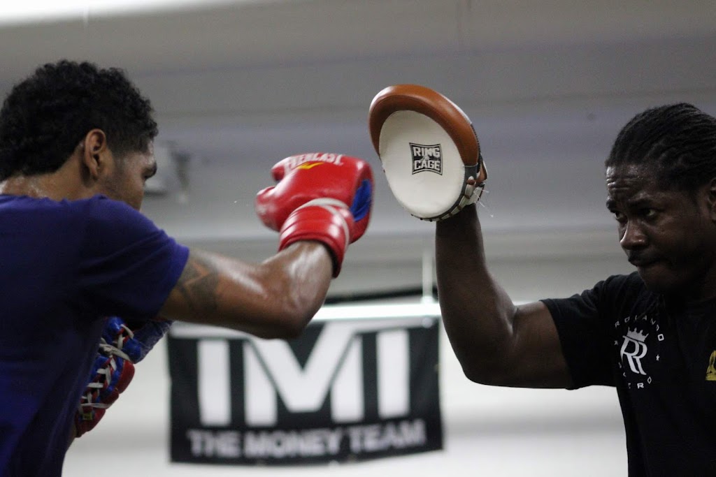  Mayweather Boxing Club