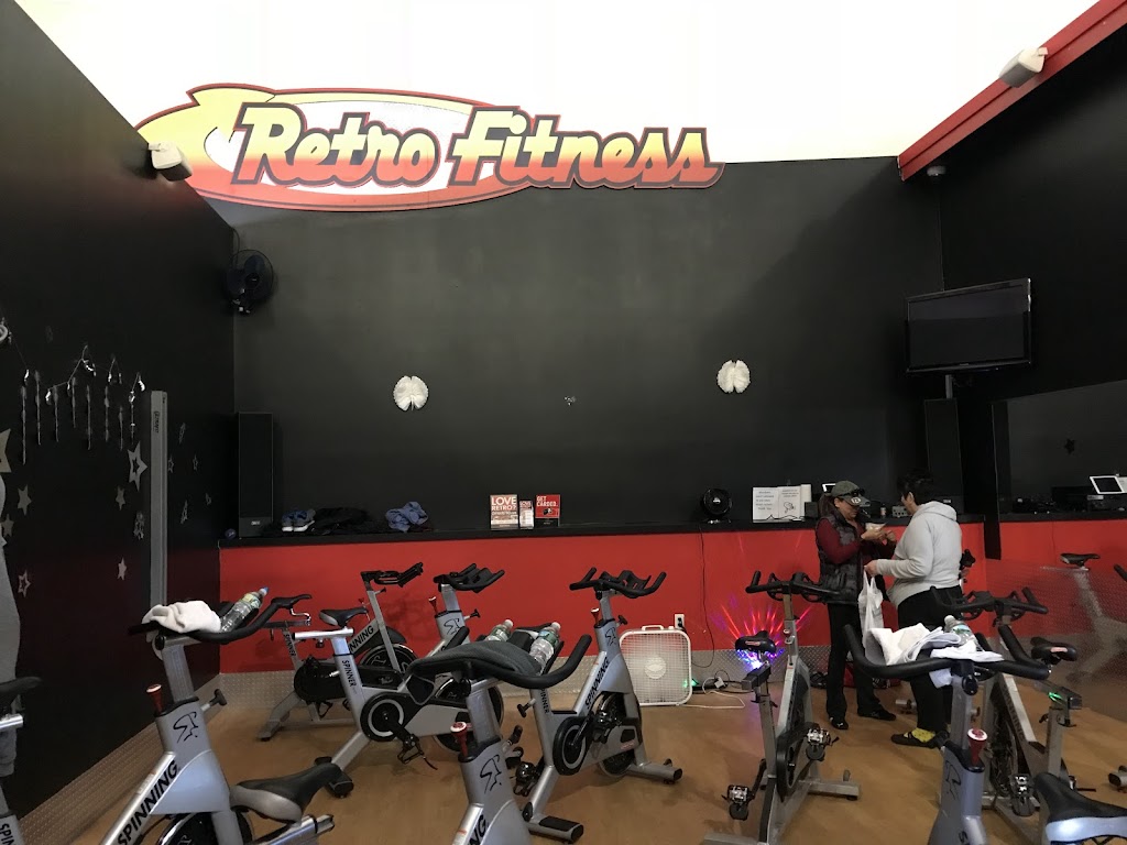  Retro Fitness